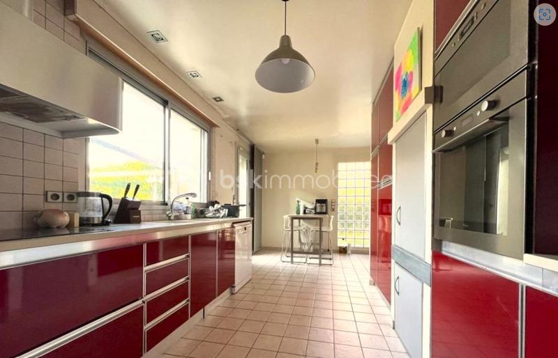 Maison d'architecte - 328 m² - 8 pièces