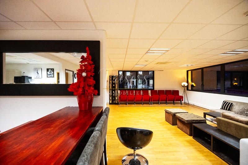 Local commercial - 165 m² - 3 pièces