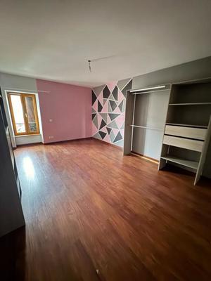 Appartement - 175 m² - 4 pièces