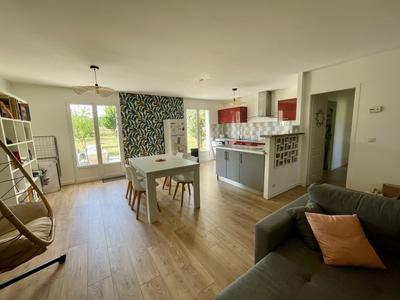 Maison - 103 m² - 5 pièces