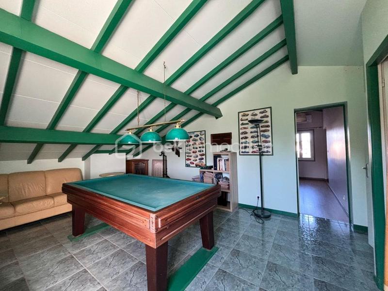 Maison traditionnelle - 200 m² - 7 pièces