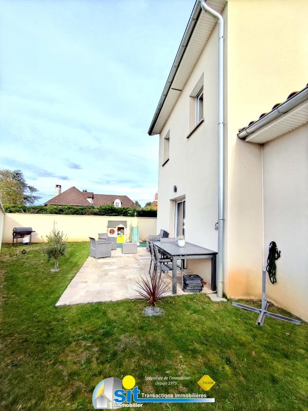 Maison - 105 m² - 5 pièces