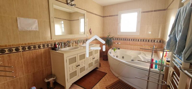 Maison - 128 m² - 5 pièces