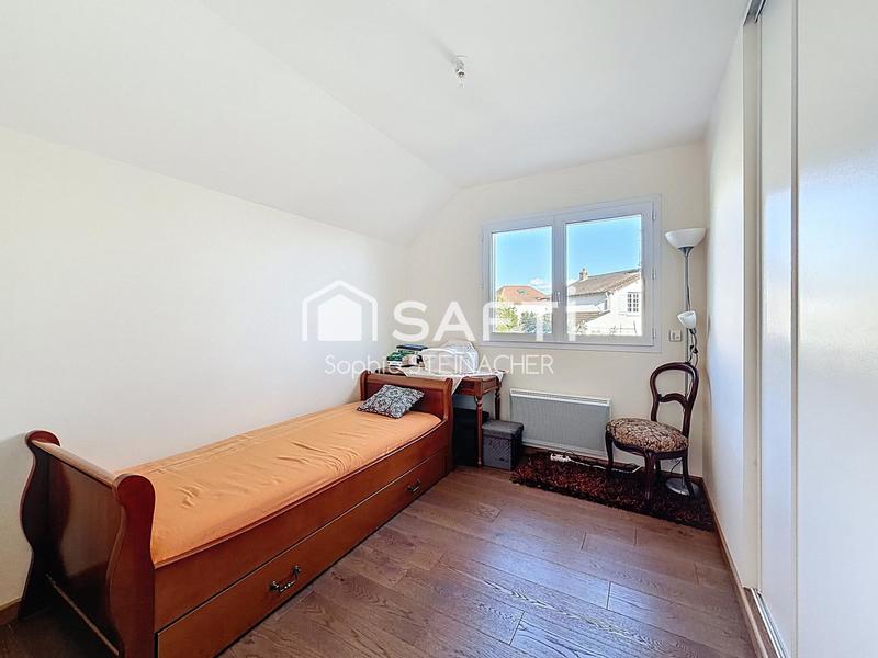 Maison - 93 m² - 5 pièces