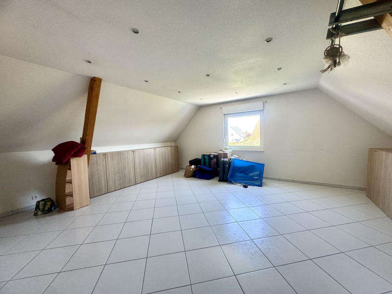 Maison - 211 m² - 7 pièces