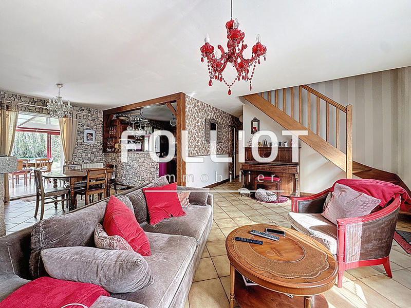 Maison - 140 m² - 6 pièces