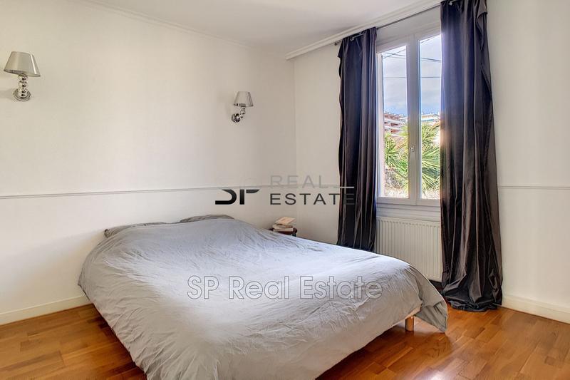 Maison - 178 m² - 6 pièces