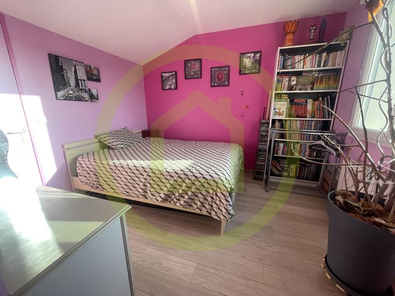 Maison - 94 m² - 6 pièces