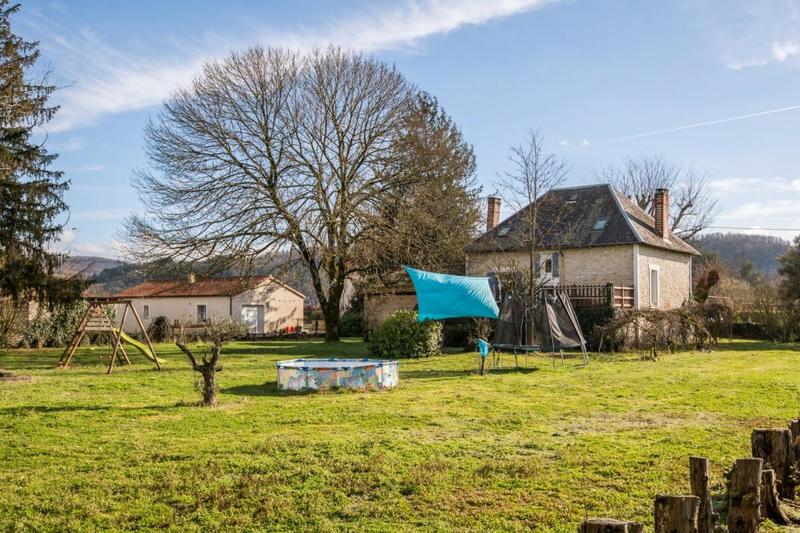 Maison en pierre - 130 m² - 6 pièces