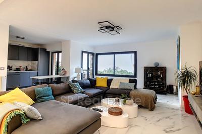 Appartement - 79 m² - 3 pièces