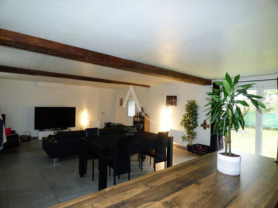 Maison - 128 m² - 4 pièces