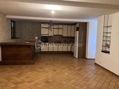 Maison - 187 m² - 9 pièces