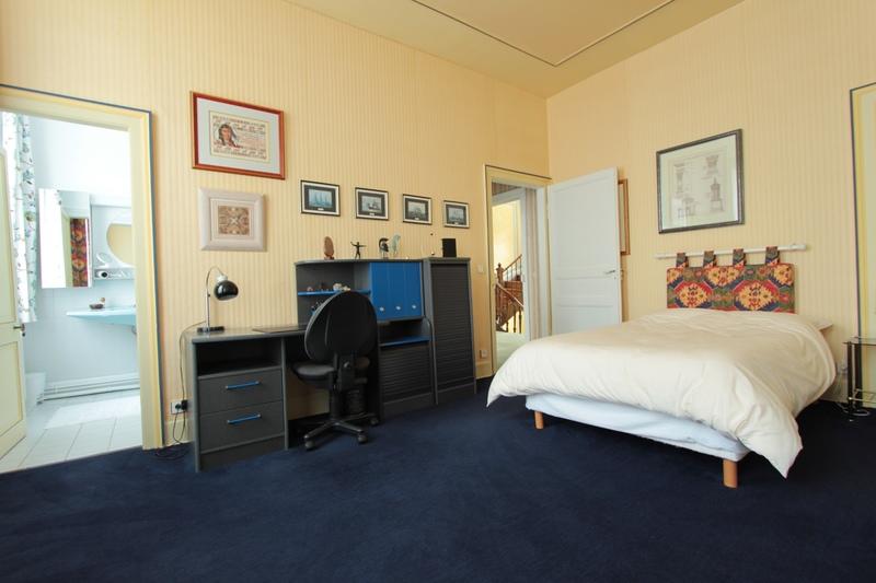 Maison bourgeoise - 275 m² - 8 pièces