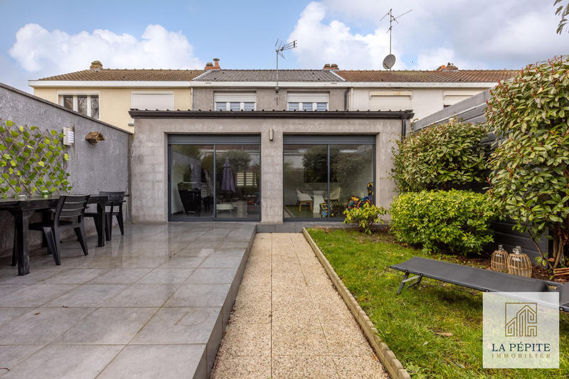 Maison - 106 m² - 4 pièces