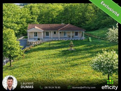 Maison - 141 m² - 5 pièces