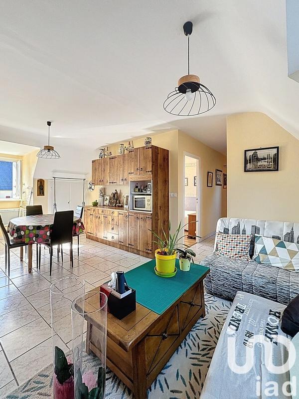 Maison - 149 m² - 8 pièces