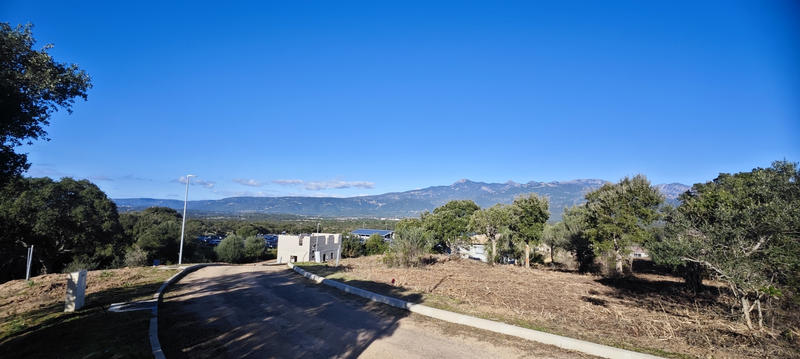 Terrain - 806 m²