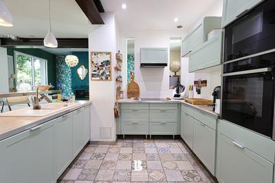 Maison - 180 m² - 8 pièces