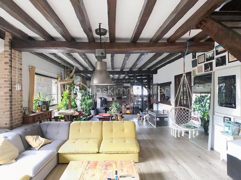 Maison en pierre - 250 m² - 8 pièces