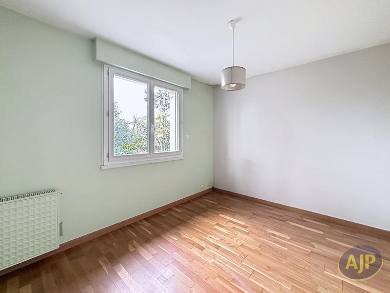 Maison - 122 m² - 6 pièces