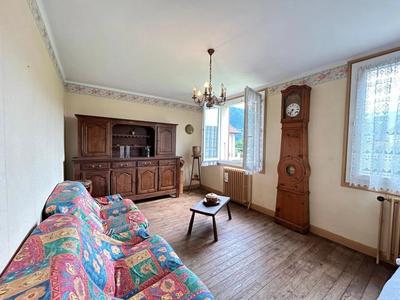 Maison - 181 m² - 8 pièces