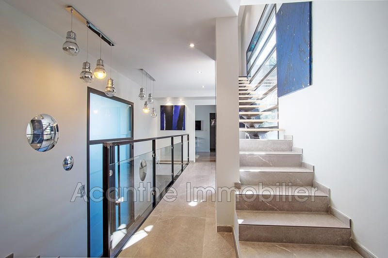 Villa - 400 m² - 7 pièces