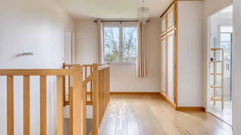 Maison - 170 m² - 6 pièces