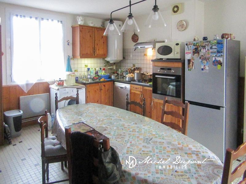 Maison - 240 m² - 15 pièces