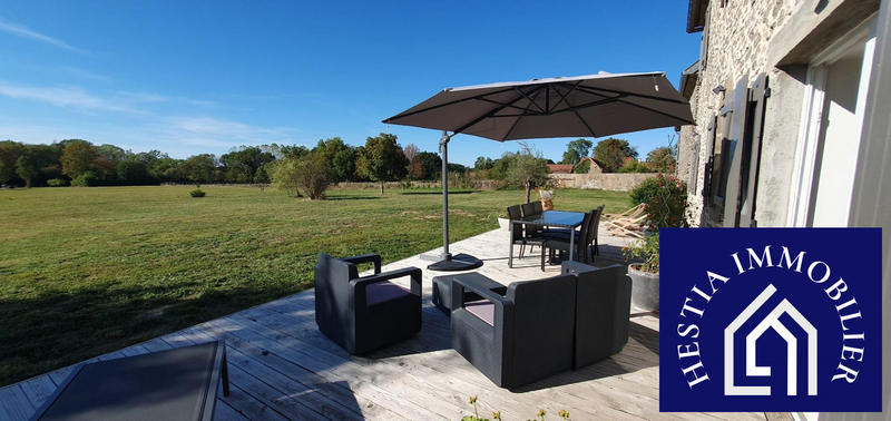 Maison ancienne - 381 m² - 8 pièces