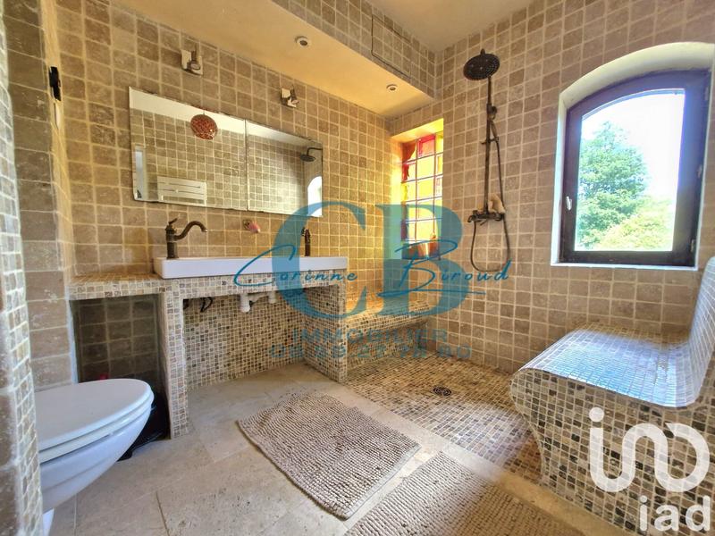 Maison - 141 m² - 7 pièces