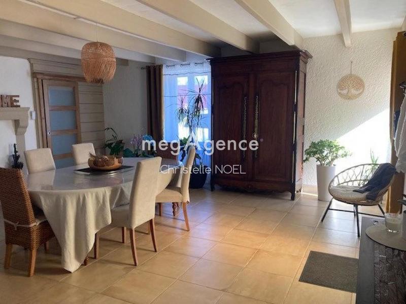 Maison - 180 m² - 7 pièces