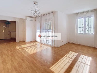 Appartement - 72 m² - 3 pièces