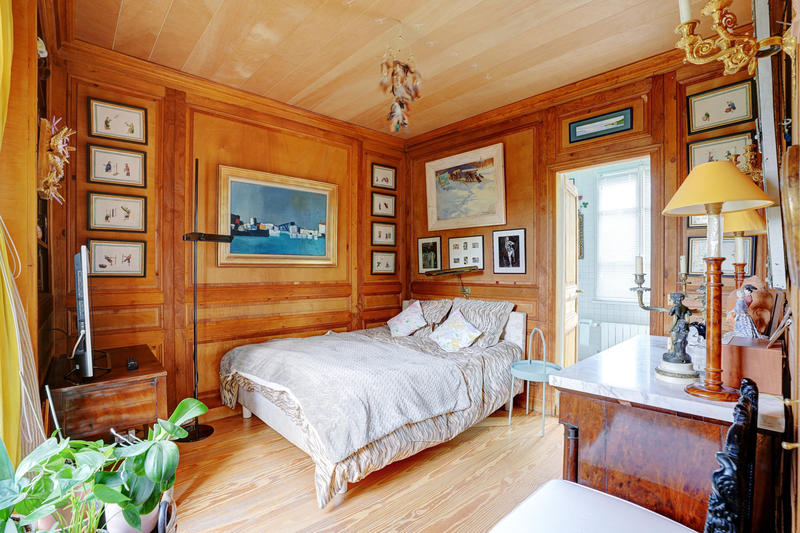 Maison - 199 m² - 14 pièces