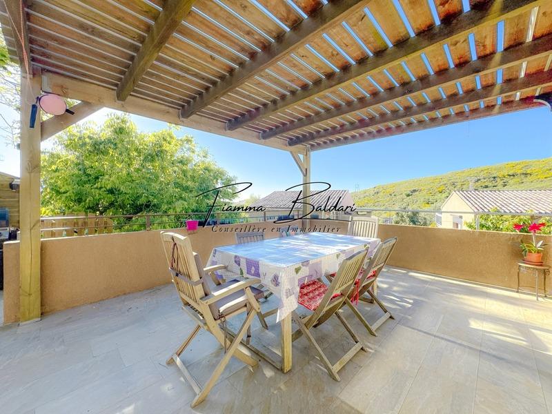 Maison - 122 m² - 4 pièces