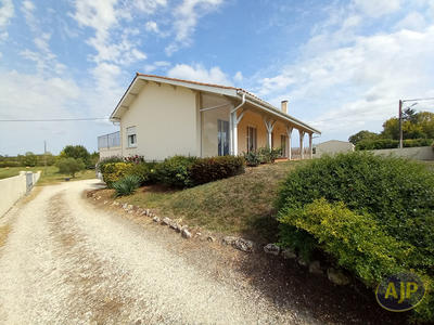 Maison - 94 m² - 4 pièces