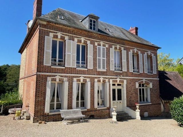 Maison - 316 m² - 10 pièces