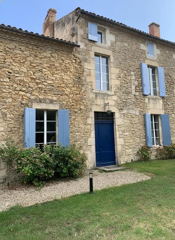 Corps de ferme - 220 m² - 5 pièces