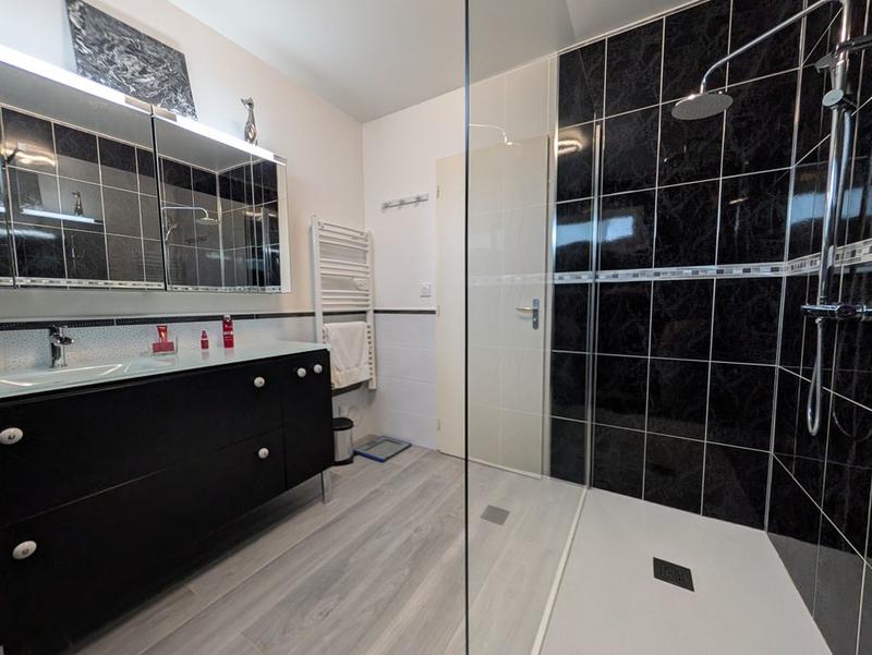 Maison - 94 m² - 4 pièces