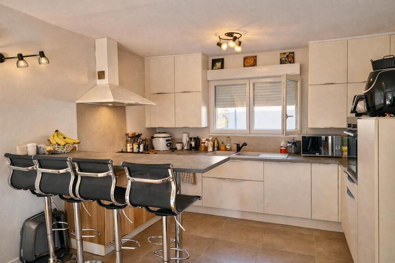 Maison - 120 m² - 6 pièces