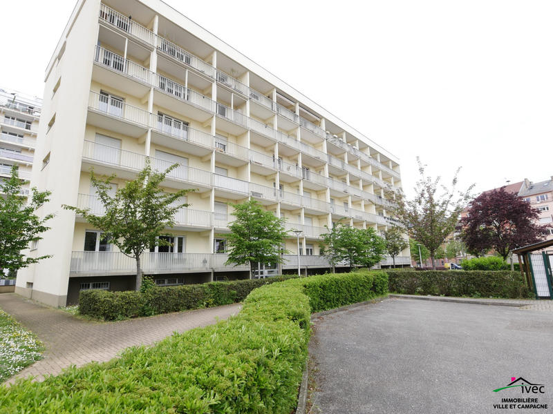 Appartement - 126 m² - 6 pièces