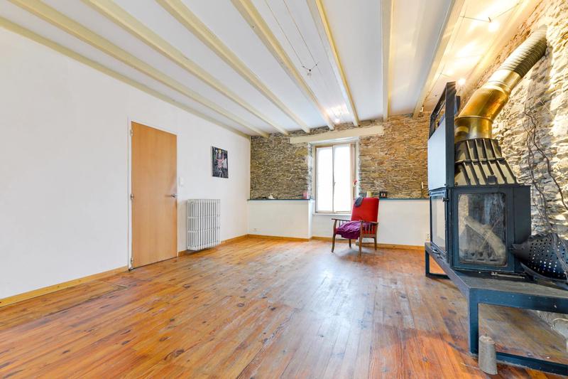 Maison - 180 m² - 8 pièces