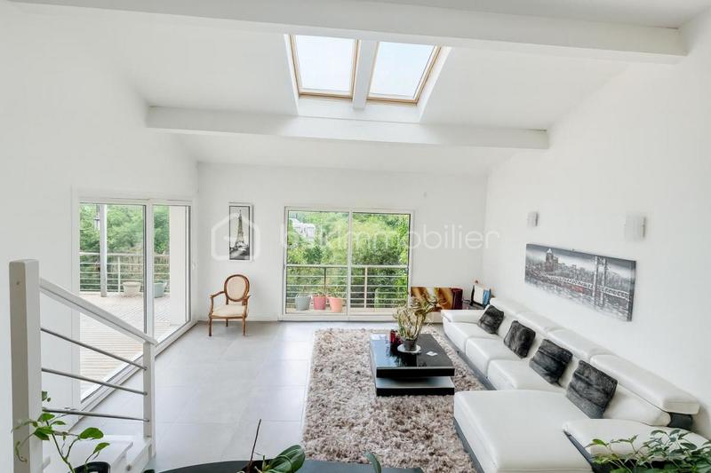 Maison - 193 m² - 8 pièces