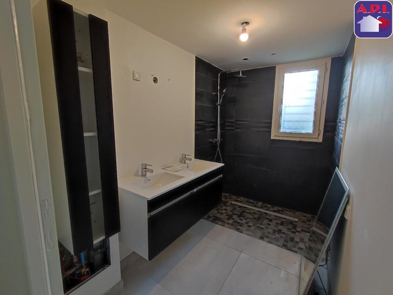 Maison - 104 m² - 4 pièces