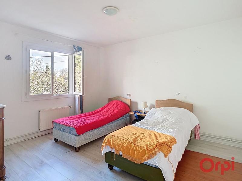 Maison - 295 m² - 12 pièces