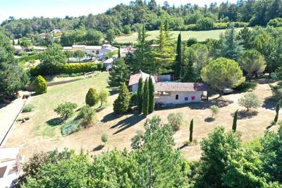 Propriété - 258 m² - 7 pièces