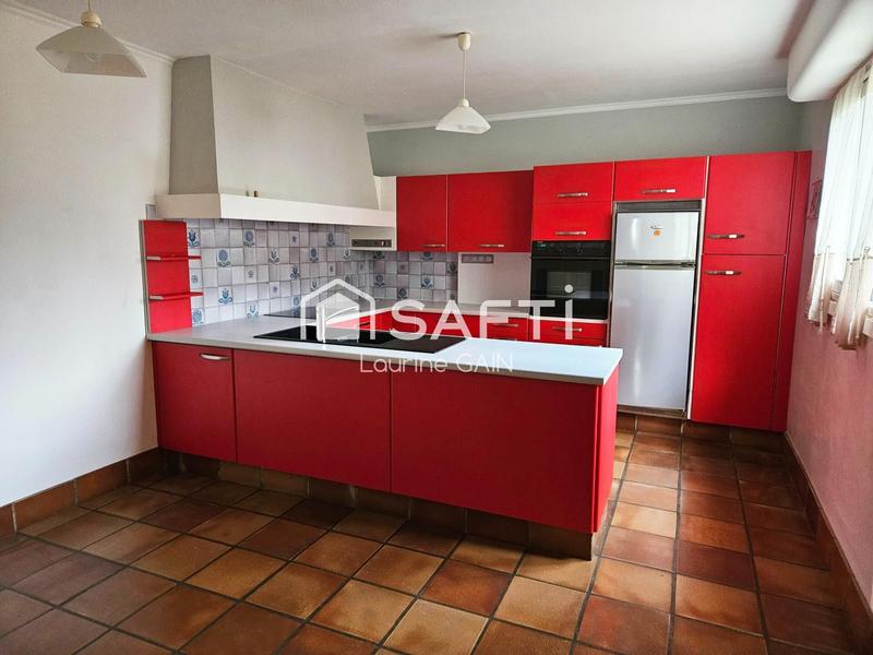 Maison - 257 m² - 10 pièces