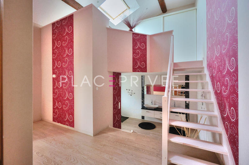 Maison - 296 m² - 7 pièces