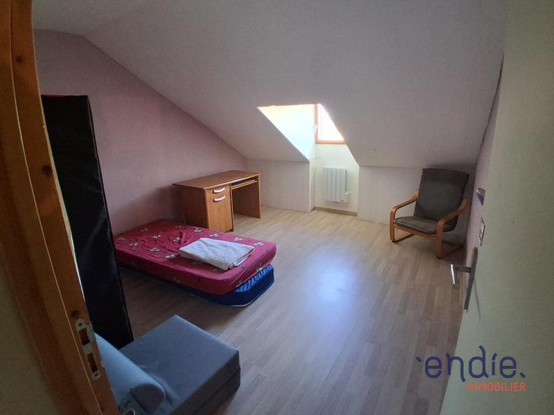 Maison - 162 m² - 9 pièces