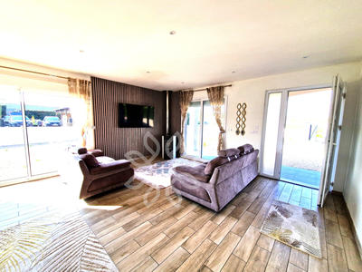 Maison - 100 m² - 5 pièces