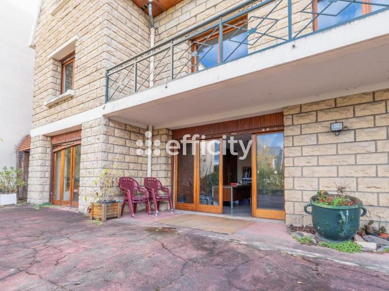 Pavillon - 311 m² - 8 pièces